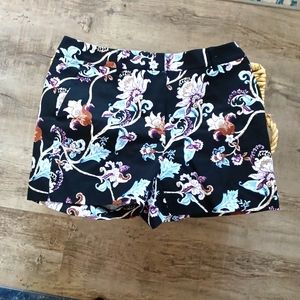 WHITE HOUSE BLACK MARKET, 5" Patterned Shorts